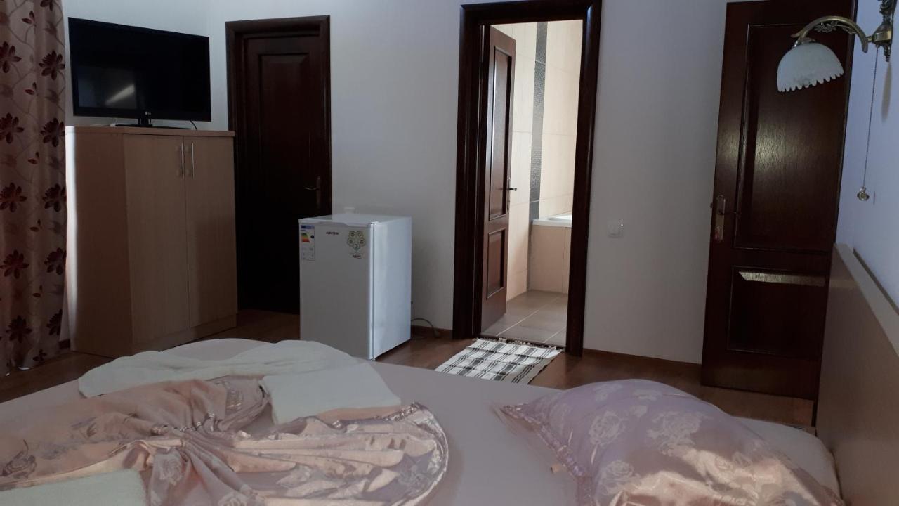 Vila "Livia" Hotell Techirghiol Eksteriør bilde
