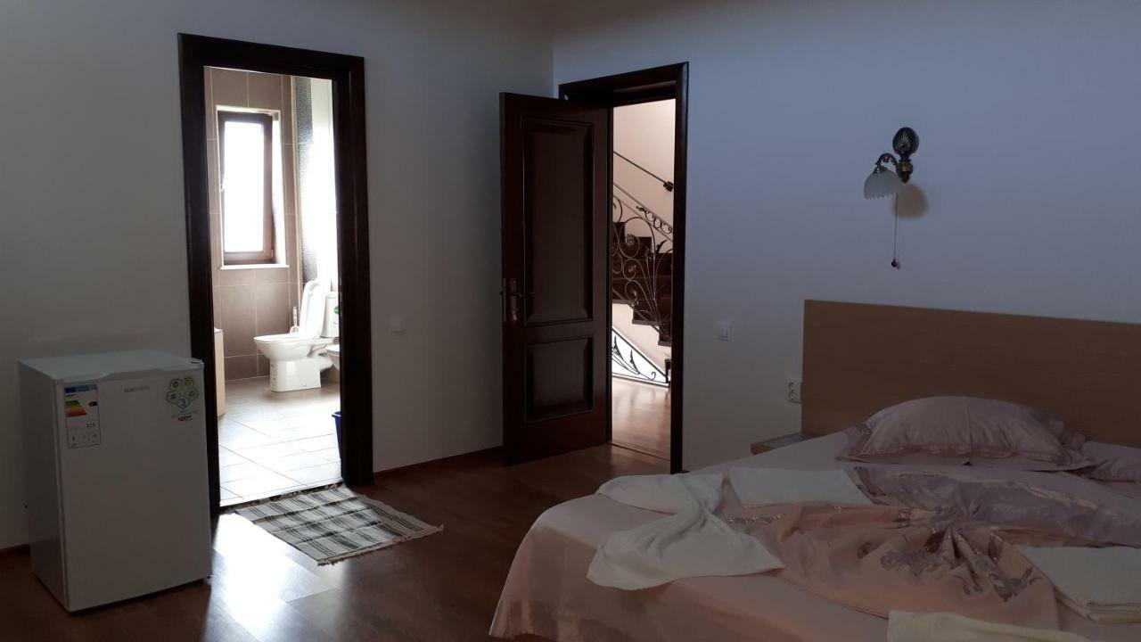 Vila "Livia" Hotell Techirghiol Eksteriør bilde